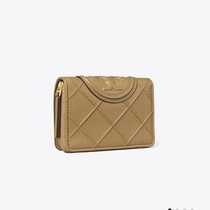 Fleming Soft Bi-fold wallet in Pebblestone color